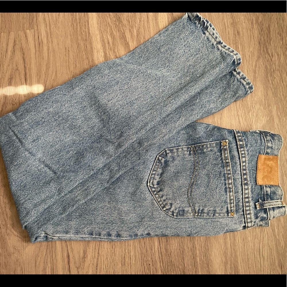 Vintage Light Wash Lee Jeans !